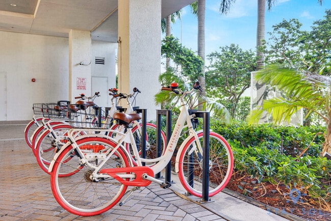 Photo - 2602 E Hallandale Beach Blvd Unit SI FL26-ID1359772P