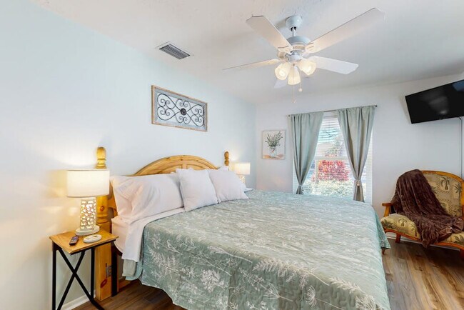 Photo - 2809 39th St W Unit SI ID1591362P