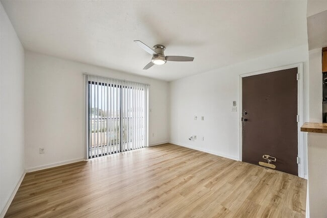 Photo - 904 University Oaks Blvd Unit 118