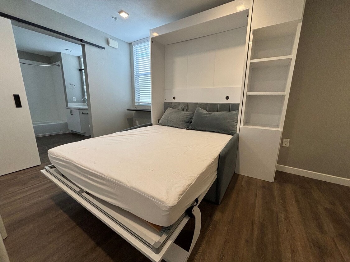 Floor Plan - 435-215/315/415