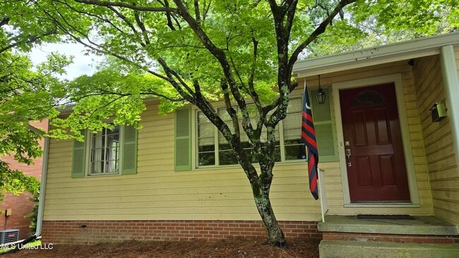 Photo - 1119 Manship St