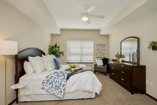 Photo - Sierra Pointe Apartments