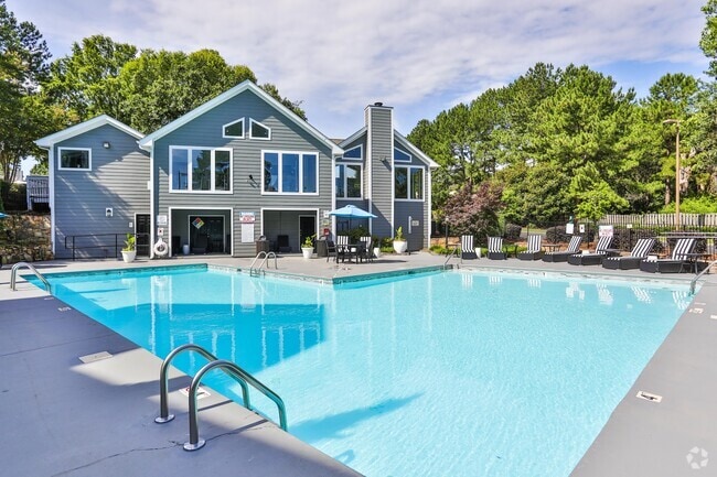 Building Photo - Aurea Station