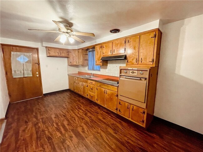 Photo - 528 Cypress Alley