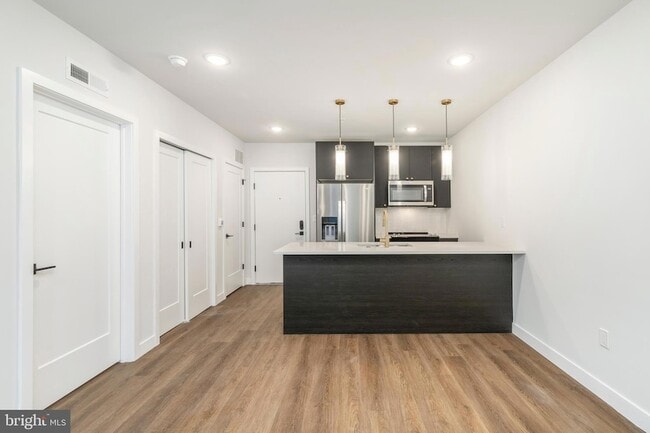 Building Photo - 1102 Germantown Ave Unit 307