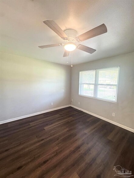 Photo - 802 Blue Springs Dr