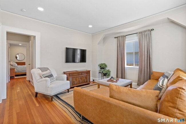 Photo - 62 Glenwood Ave