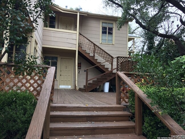 Photo - 230 E Mulberry Ave