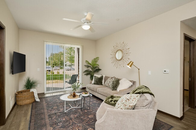 Photo - Sierra Pointe Apartments