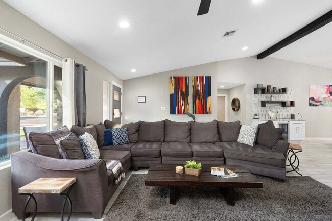 Building Photo - 5355 E Kings Ave Unit SI ID1608804P