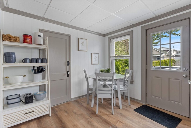 Photo - 2 Island Path Unit ID1312405P