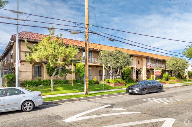 Parkside Villa Apartments - Parkside Villa Apartments