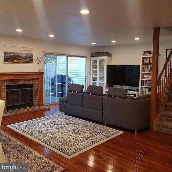 Photo - 15 Colebrook Ct