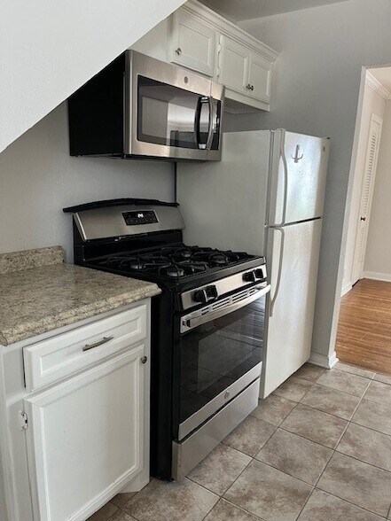 Building Photo - 1923 McDuffie St Unit 4