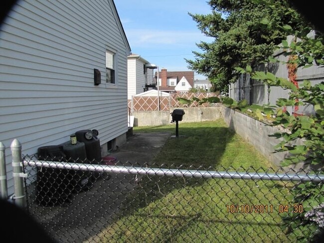 Photo - 58 Whitaker Ave