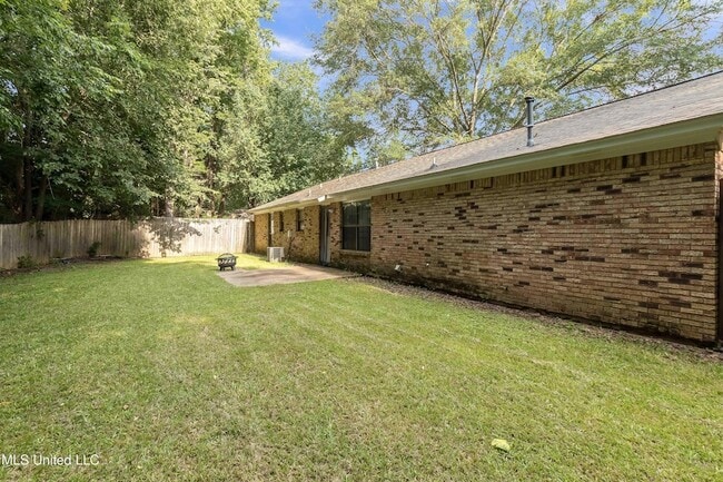 Photo - 201 Shadow Cove