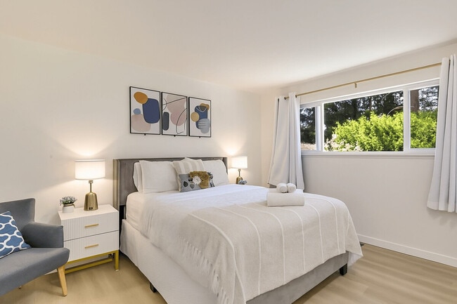 Photo - 12527 SE 52nd St Unit ID1335049P