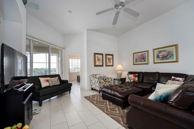 Building Photo - 143 Plumoso Loop Unit ID1285818P