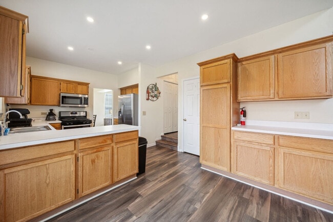 Photo - 1915 Carrier Cir Unit ID1285038P