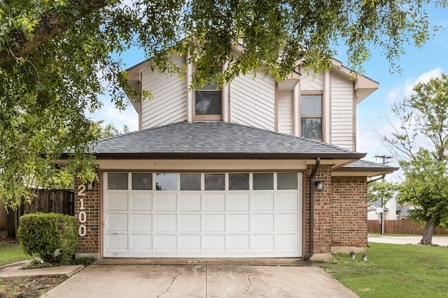 Building Photo - 2100 Stradivarius Ln