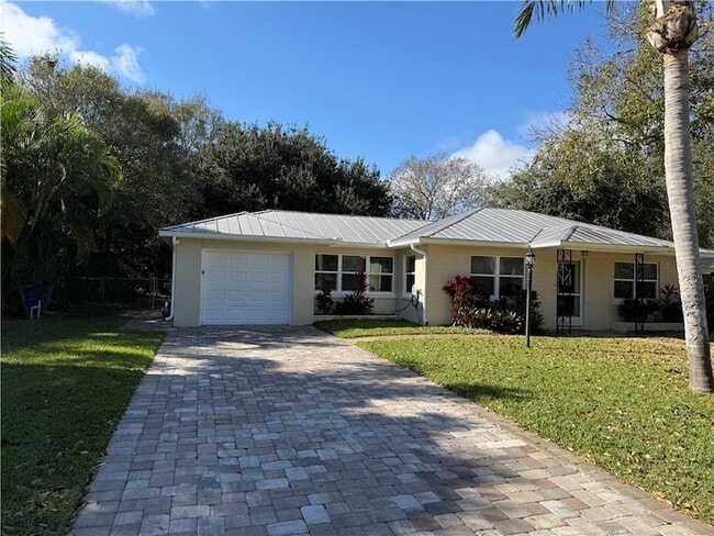 Building Photo - 2063 34th Ave