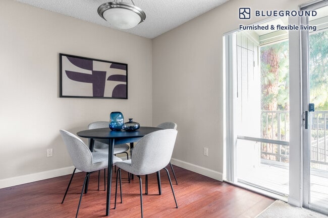 Photo - 877 Heatherstone Way Unit FL2-ID295