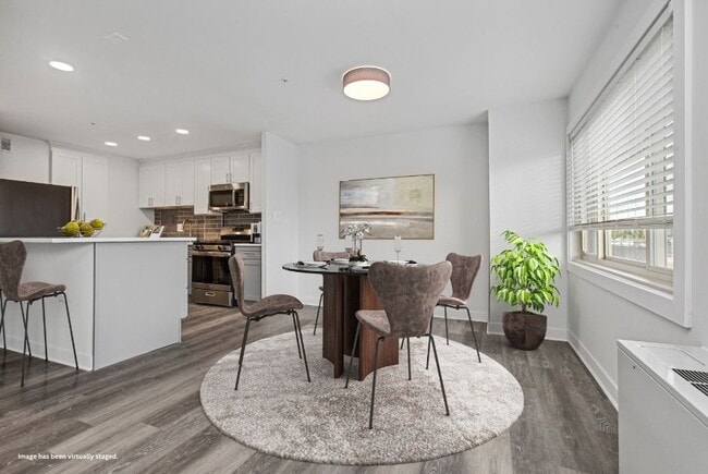 Photo - Ruxton Towers Apartments