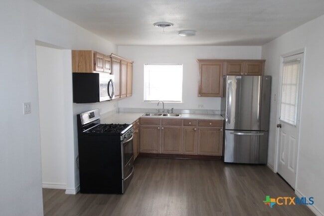 Photo - 1003 Estelle Ave