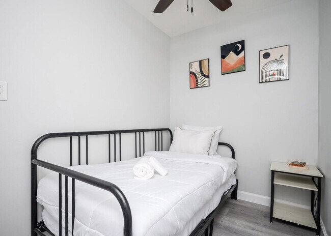 Photo - 215 Piedmont Ave NE Unit SI ID1299412P