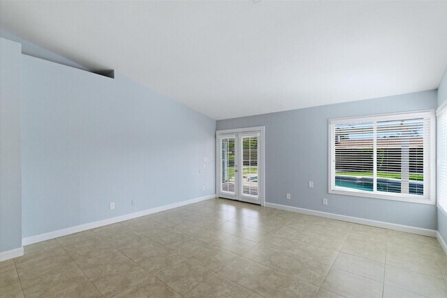 Photo - 4221 E Everett Dr