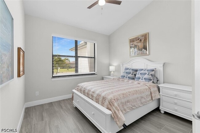 Photo - 635 NE 7th Terrace