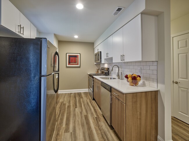 Plank flooring through out - Phoenix View