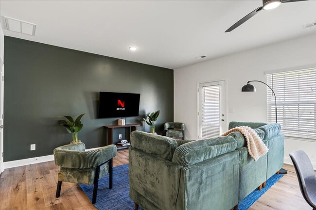 Photo - 7047 Lash Ln Unit ID1284684P