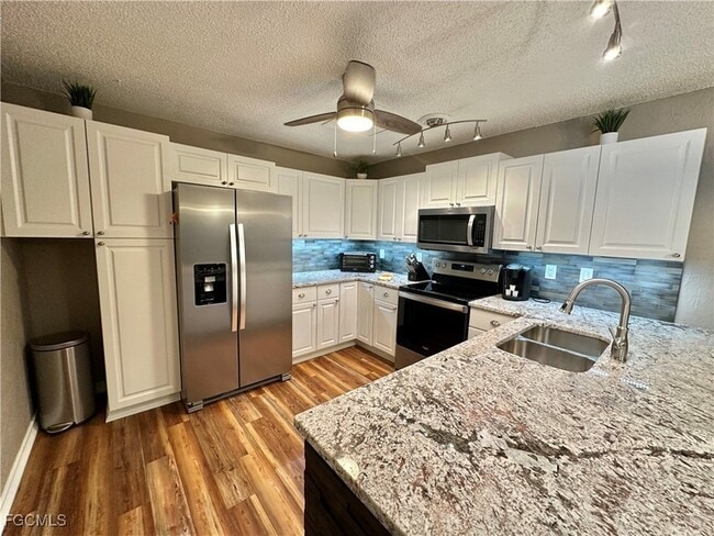Photo - 15427 Crystal Lake Dr