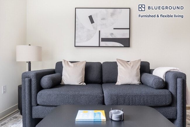 Photo - 11000 NE 10th St Unit FL2-ID983