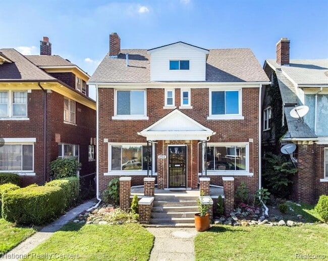 Building Photo - 2544 Atkinson St