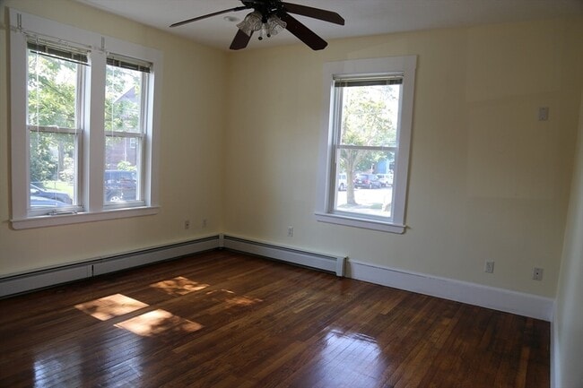 Photo - 130 Ash St Unit 1