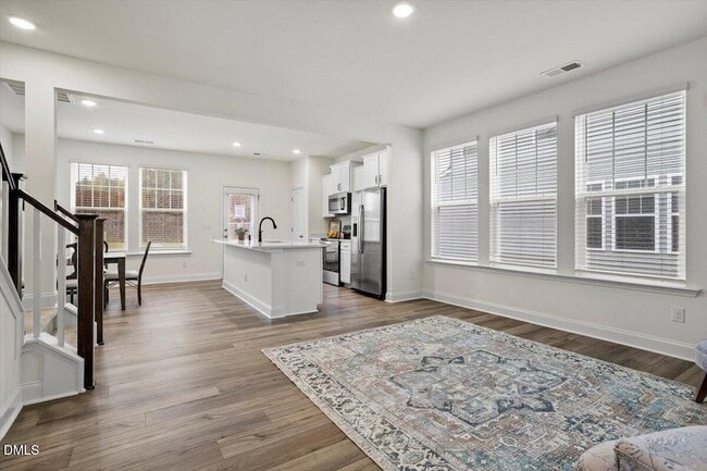 Photo - 74 Amaryllis Ln
