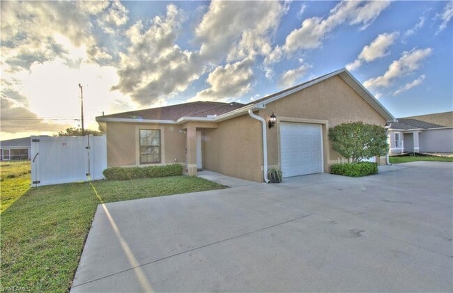 Photo - 512 Skyline Blvd