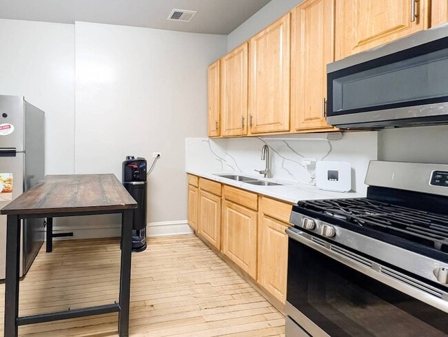 Photo - 2838 W Roosevelt Rd