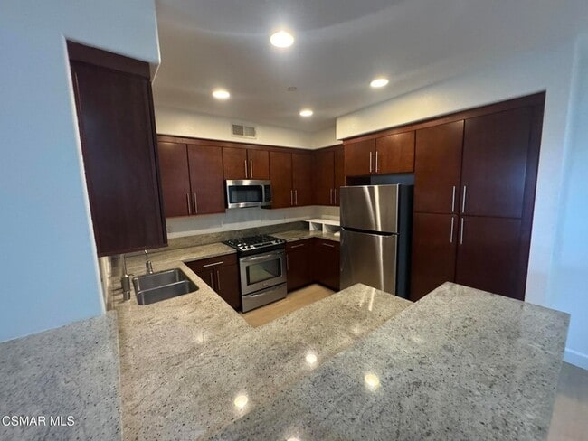 Photo - 14412 Killion St Unit 102