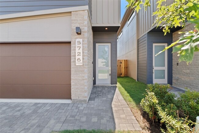 Photo - 5726 Rucio Ln