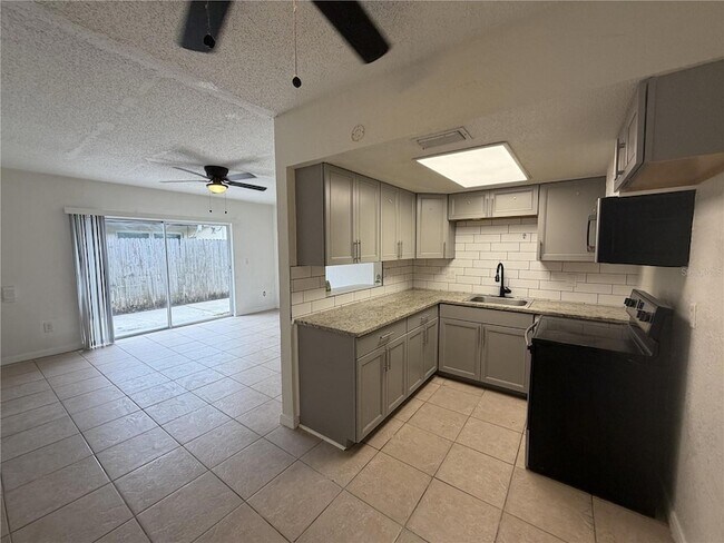 Photo - 199 Fulton St NE