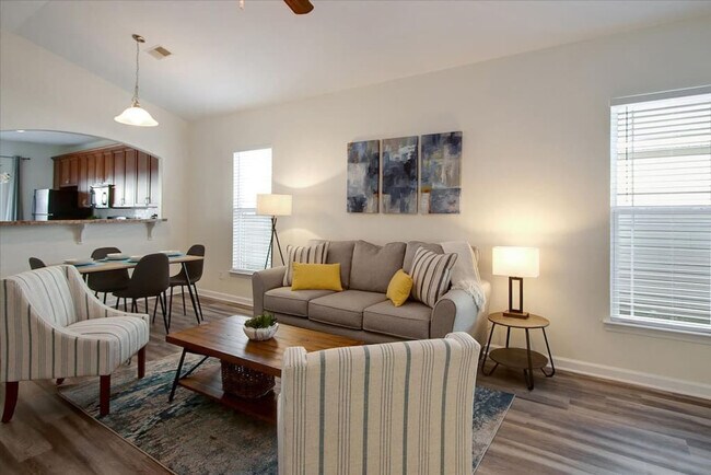 Building Photo - 11 Summer Lake Way Unit ID1244793P