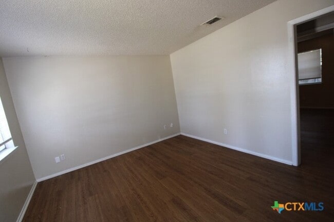 Photo - 603 Westview Cir Unit A