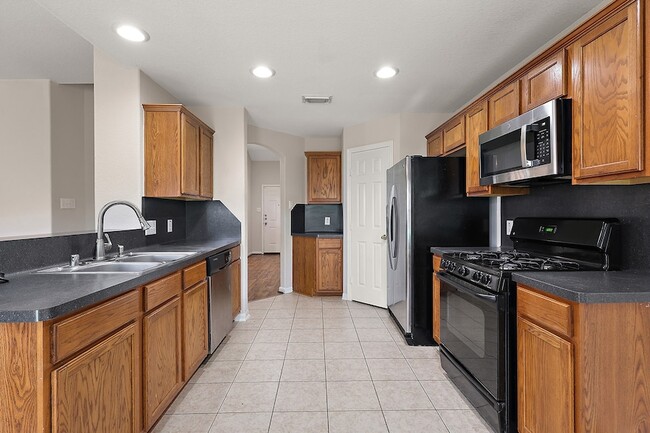 Photo - 21522 Gannet Peak Way