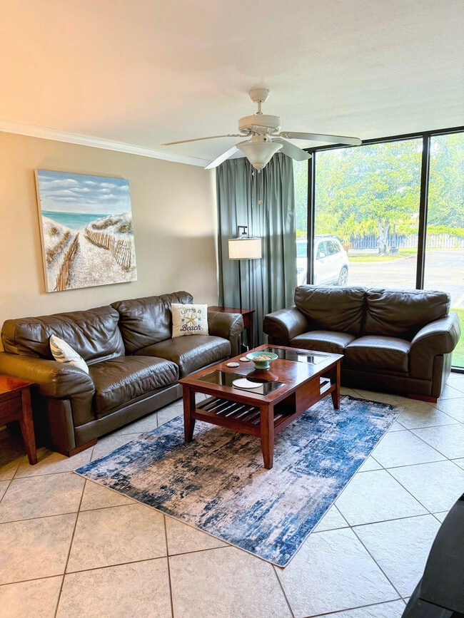 Building Photo - 2046 Beach Blvd Unit ID1364786P