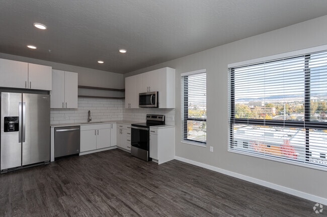 Photo - Jules on 3rd