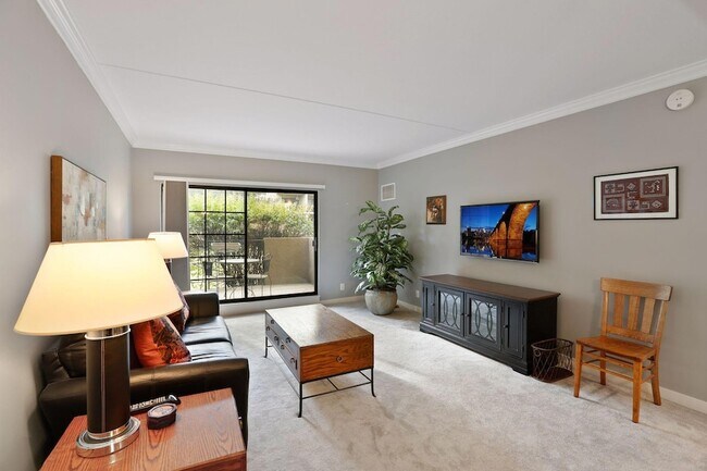 Photo - 6730 Vernon Ave S