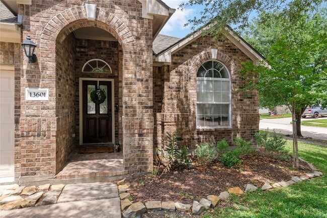 Photo - 13601 May Pine Ct